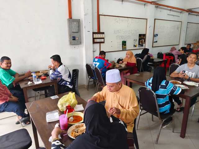 Tempat Makan 2