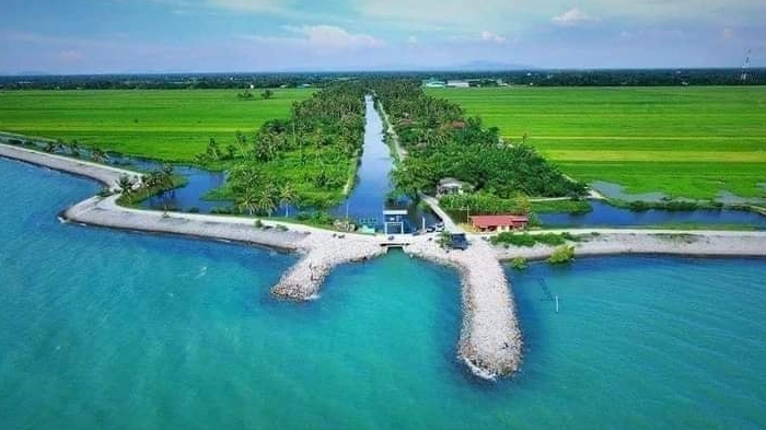 BAN PECAH TANJUNG PIANDANG